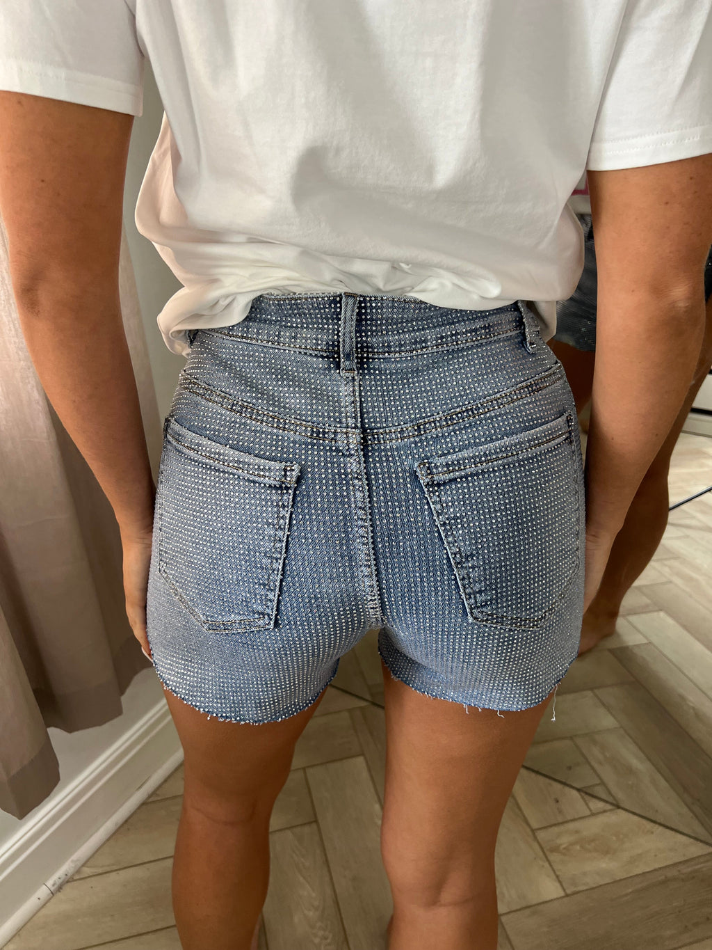 NIGHT SHINE: Shorts Gioiello Alta Rifrazione