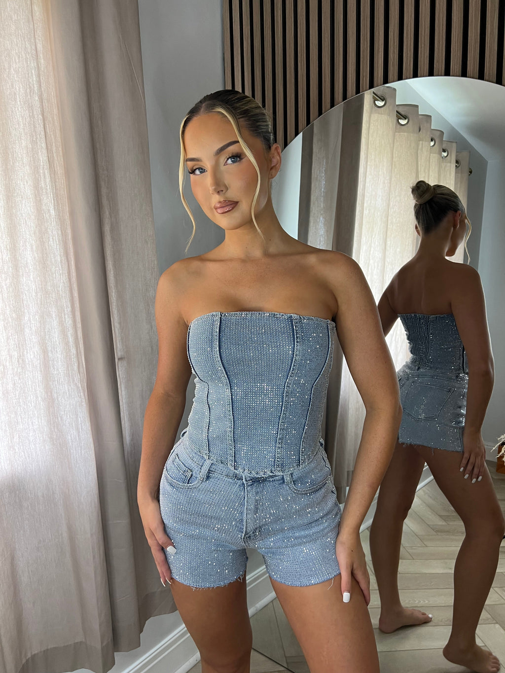 Shorts Elastici Azzurri con Strass