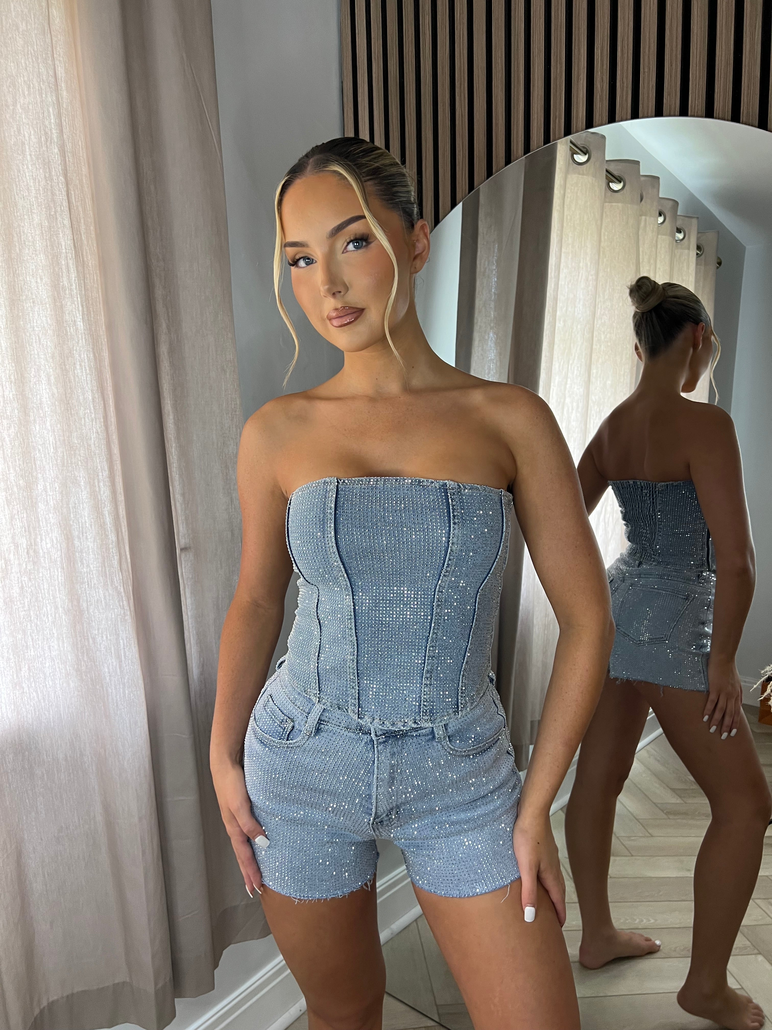 Shorts Elastici Azzurri con Strass