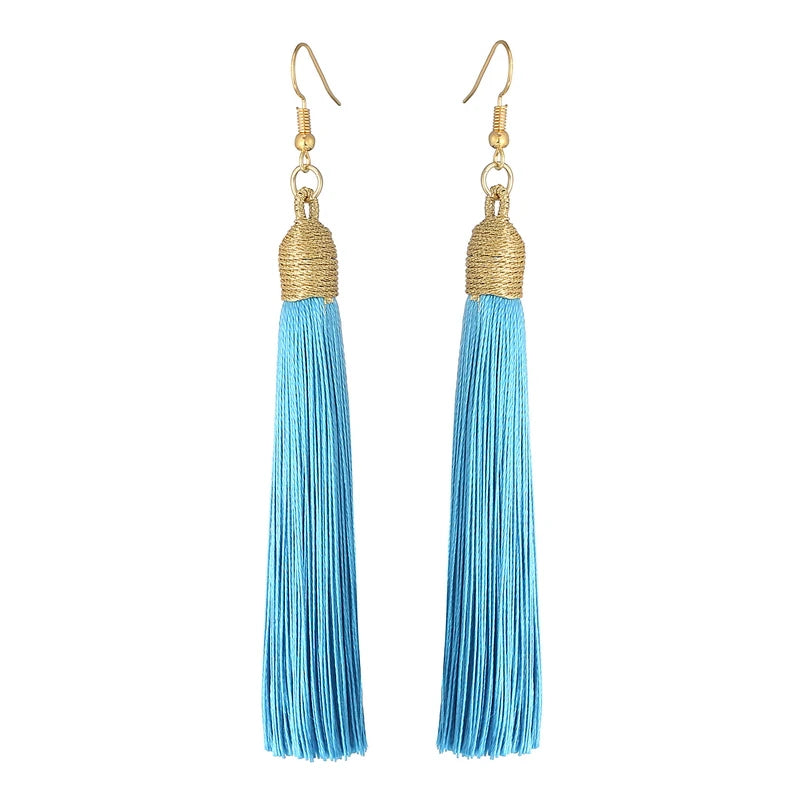 Aura Boho-Chic: Orecchini a Cascata con Frange Silk