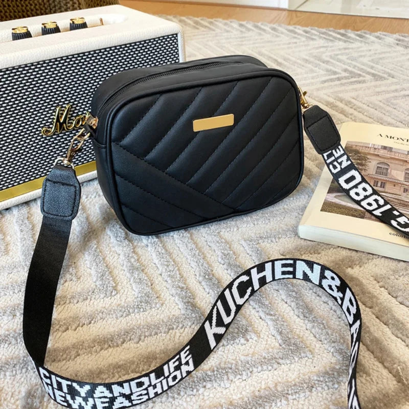 Mya Luxury Crossbody: L’Essenziale di Classe